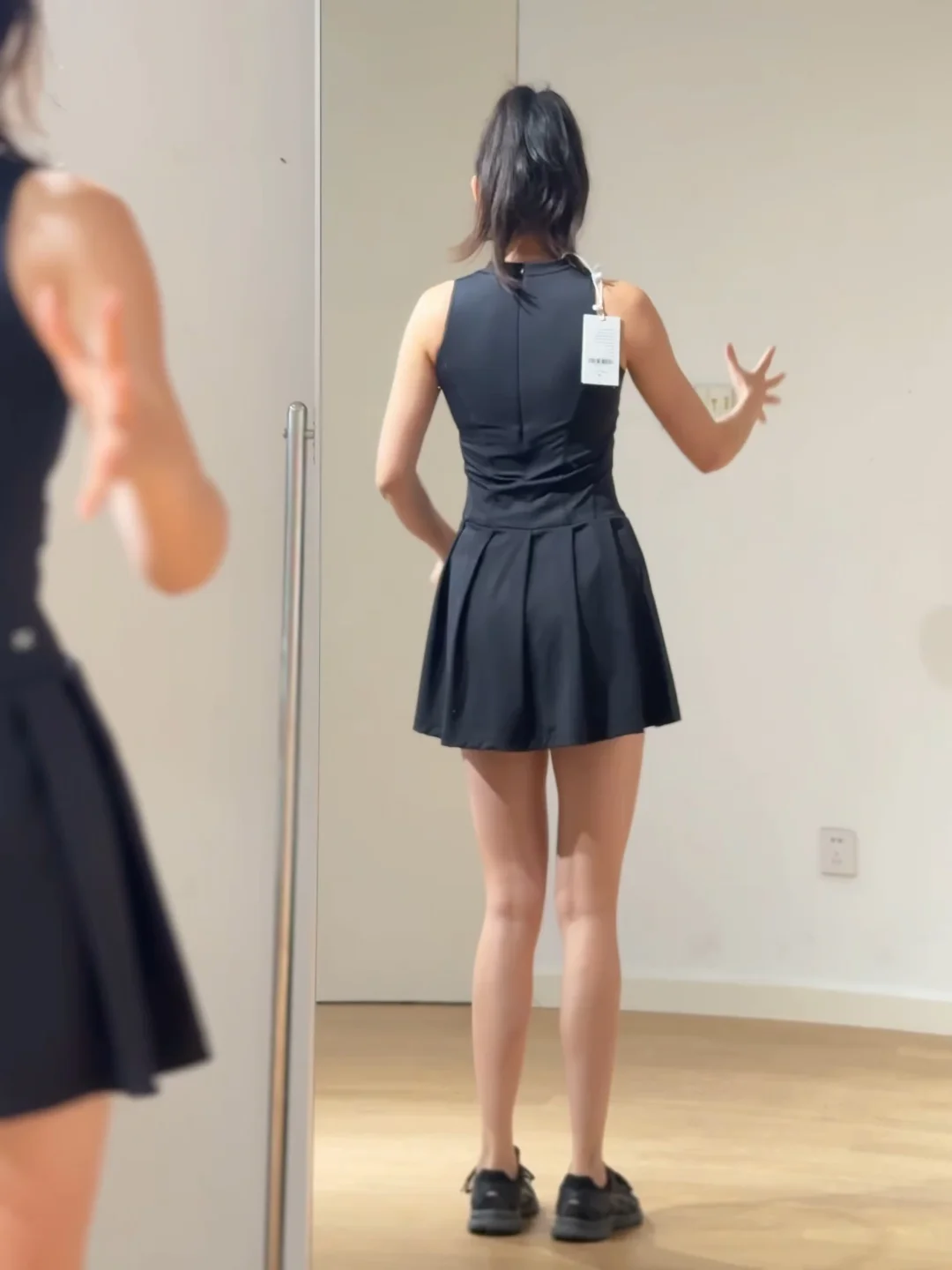 右滑看我6条黑色裙子上身效果