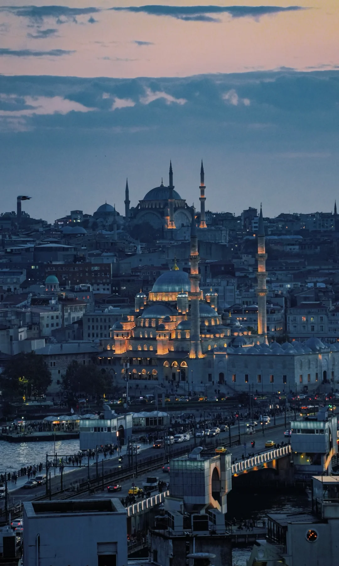 “总有一天你会来到，世界的首都伊斯坦布尔”