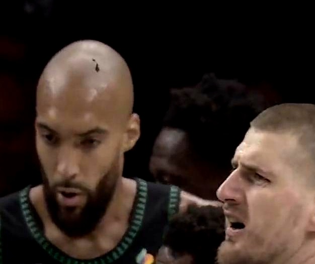 掘金队今年，真的有点悬了。    打森林狼，约基奇居然有过一场7投26...