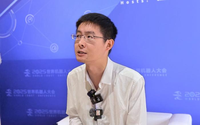 王兴兴身家超千亿元，拿下90后新首富