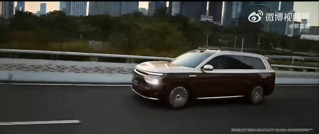 市面上不少六座SUV，第三排只能临时应急，真正全家长途出行体验大打折扣...