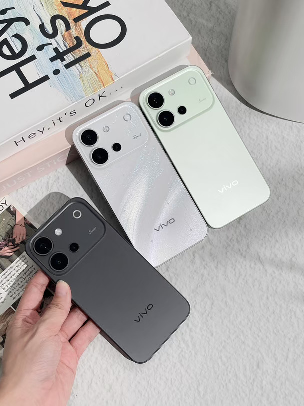 这台手机拍的照片，可以直接发3D的!!!