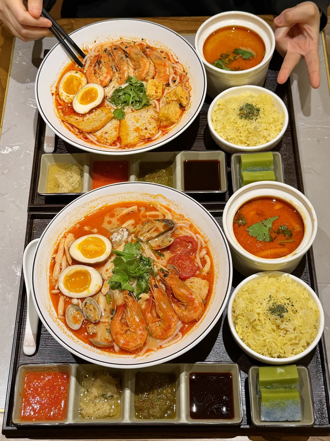 北京三里屯！最伟大的二人食出现了。。。。