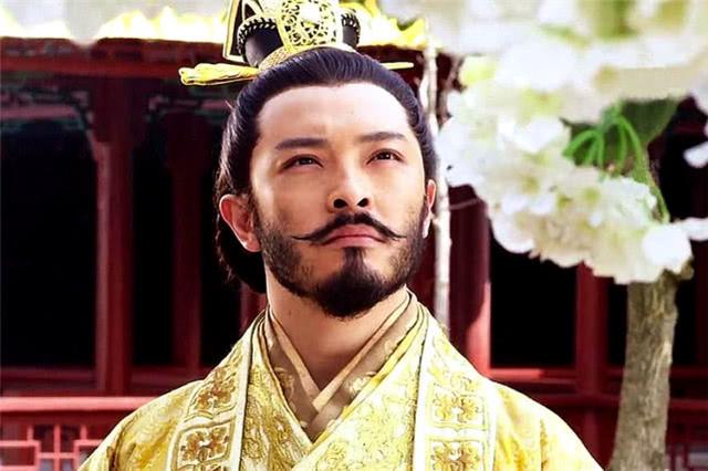 隋炀帝最终结局死于李渊的背刺。江南是最近才征服没多长时间的地盘，世家大族也很多，而且当地的叛乱逐渐兴起了。隋炀帝实在是没有成年的儿子、兄弟去江南坐镇了，只有自己去远离统治核心区最远的江南坐镇，隋炀帝的布局幽州、山西、洛阳、江南把中原的起义军围困起来，然后逐个绞杀。李密领导的起义军声势浩大，结果被王世