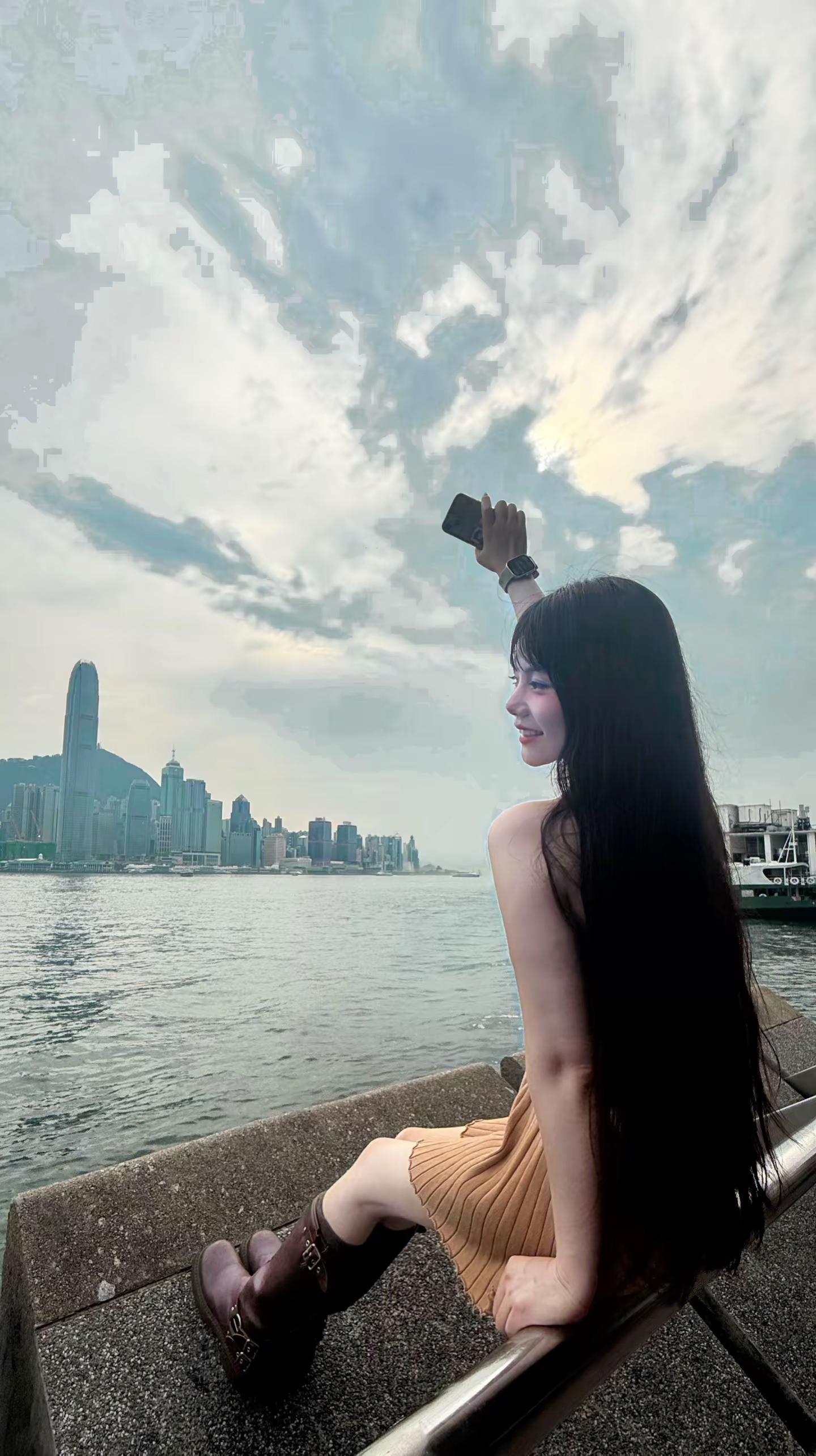 栾念 这么美的维多利亚港 你居然和她说了再见
