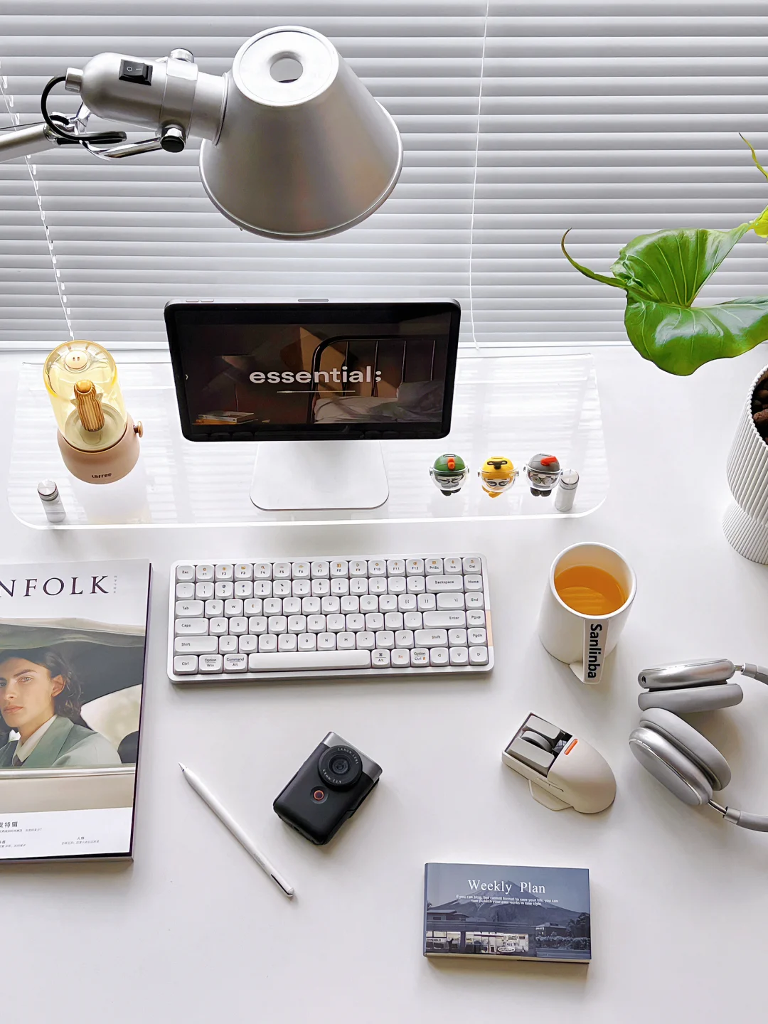 书桌日常｜打工人ins风书桌好物分享