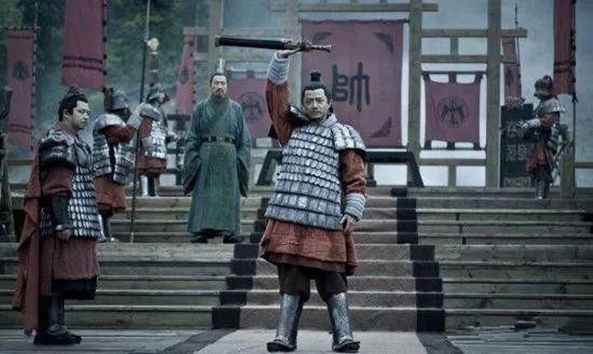 别再吹韩信是兵仙了！他的封神之战，全是刀尖上赌出来的险招！