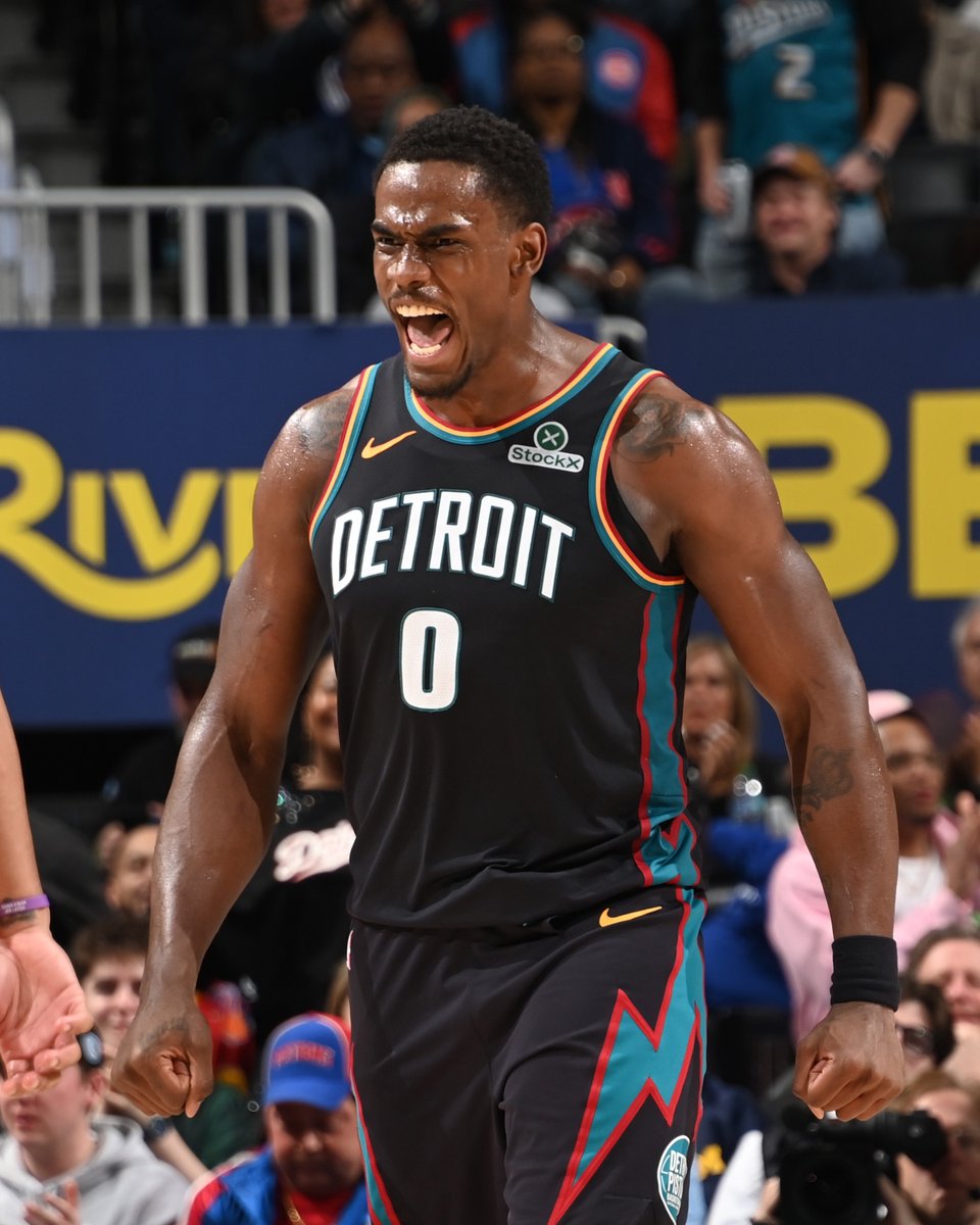 杜伦火力全开:杰伦·杜伦领衔的东部领头羊底特律活塞队今天将在主场迎战西...