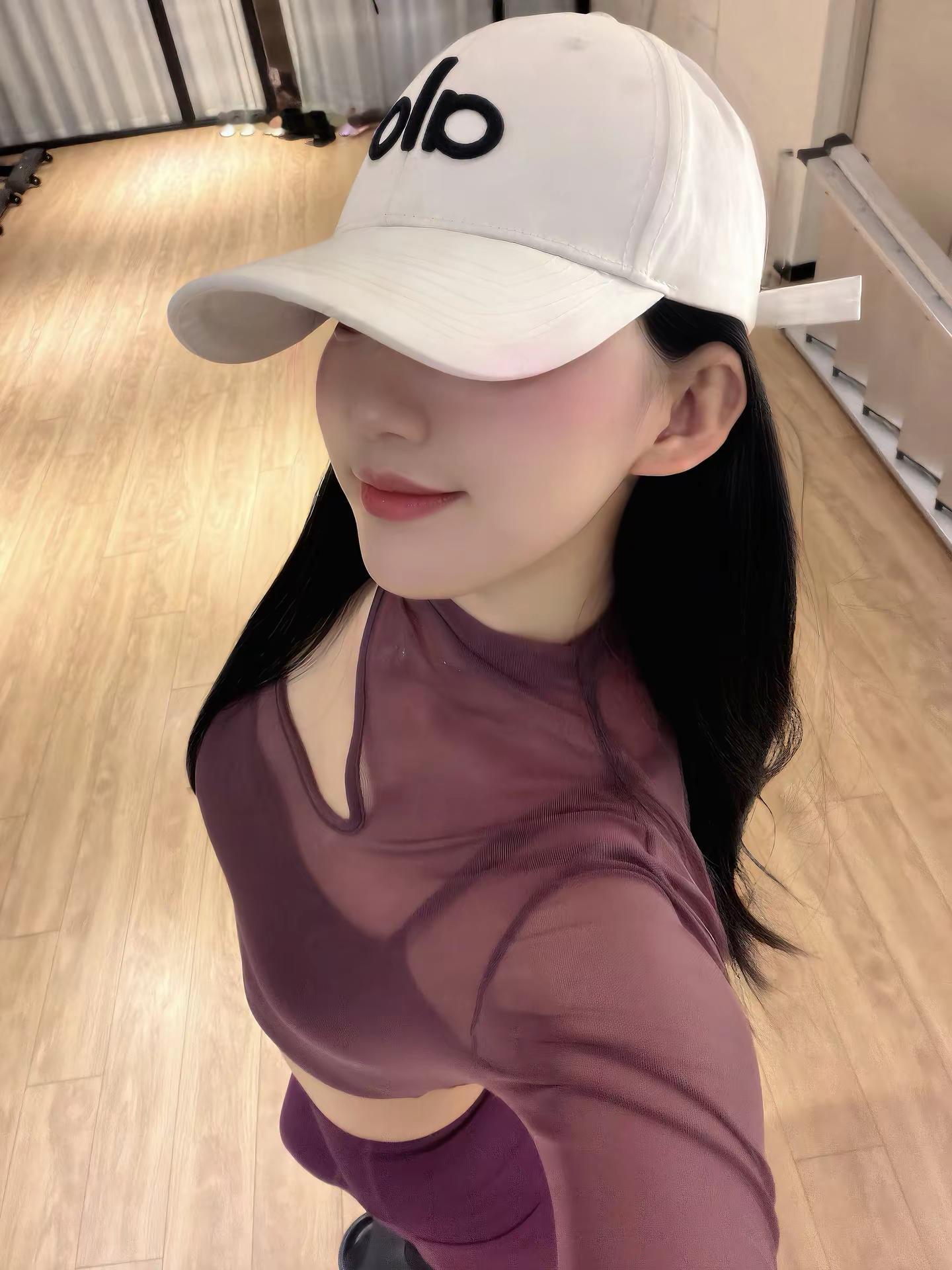 许嵩说的✅，紫色果然很有韵味～