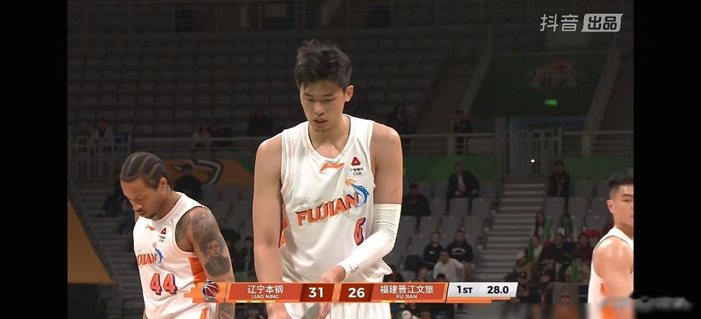 CBA状元王少杰，9分钟0分3犯规。 4月1日对江苏，他只打了9分钟...