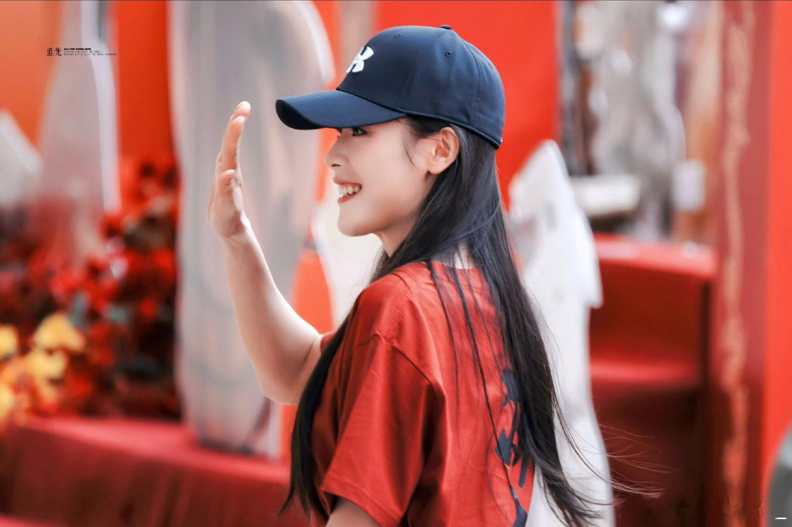 #陈丽君这才是最尊重观众的女扮男装# 

你练过的功是永远不会辜负你的，人会有偏见，但舞台不会说谎。

​