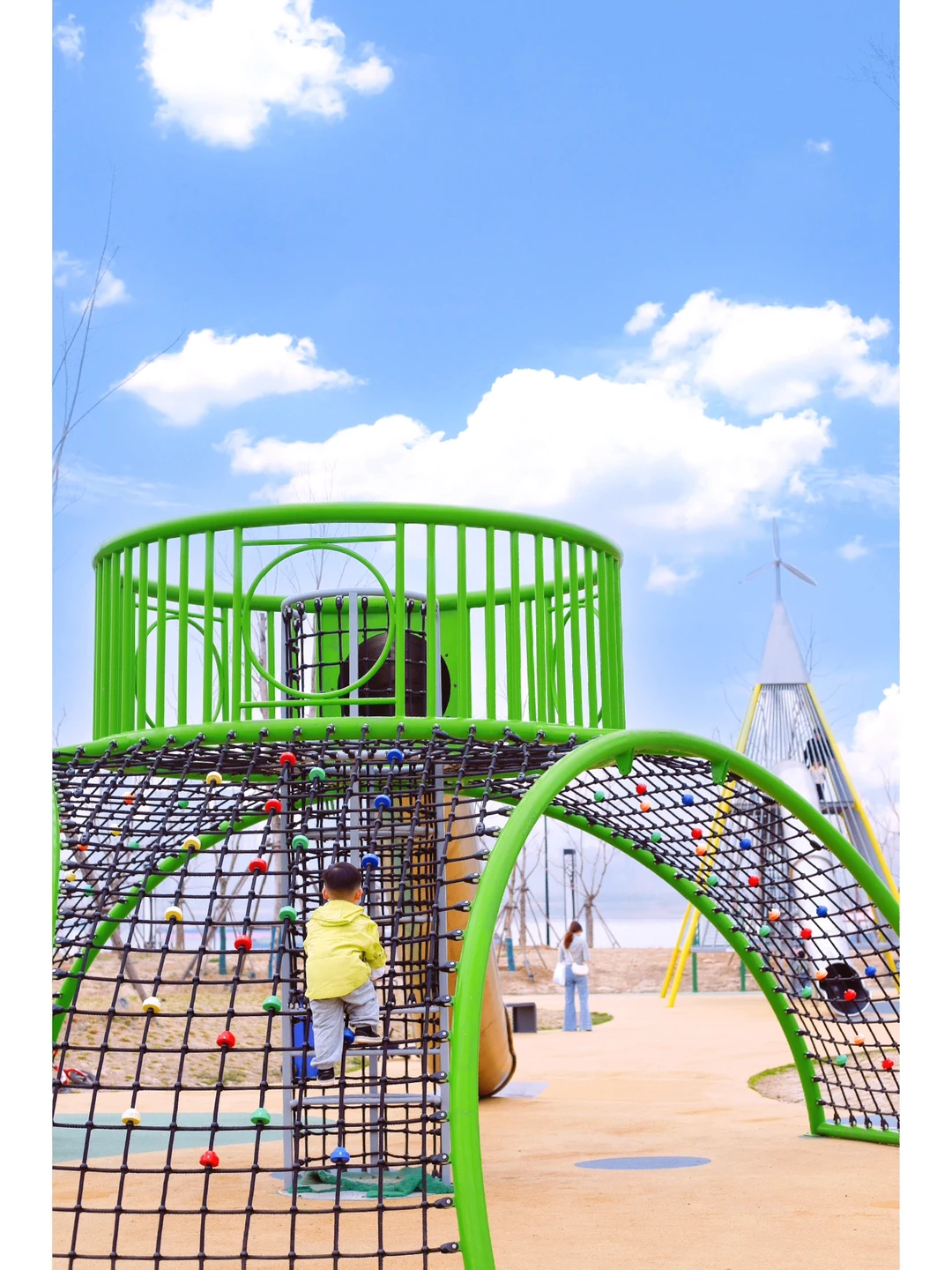 武汉这个游乐场+超大海边沙滩被朋友问爆了