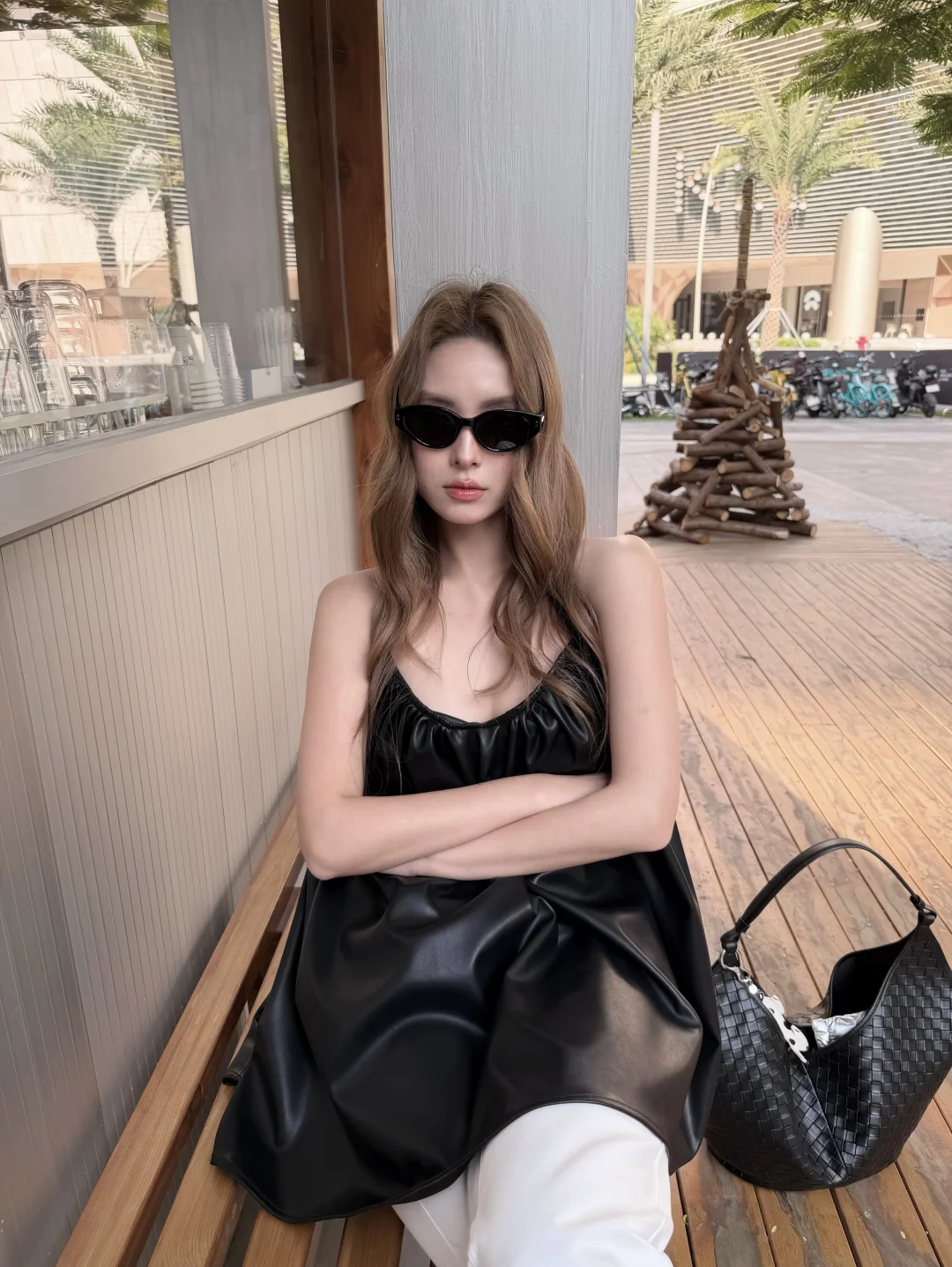 Elegant woman.✍🏼