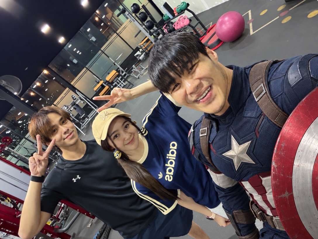 #mimrattanawadee[超话]#  [笑cry]健身房固定npc小米米迎来一个又一个同事 ​