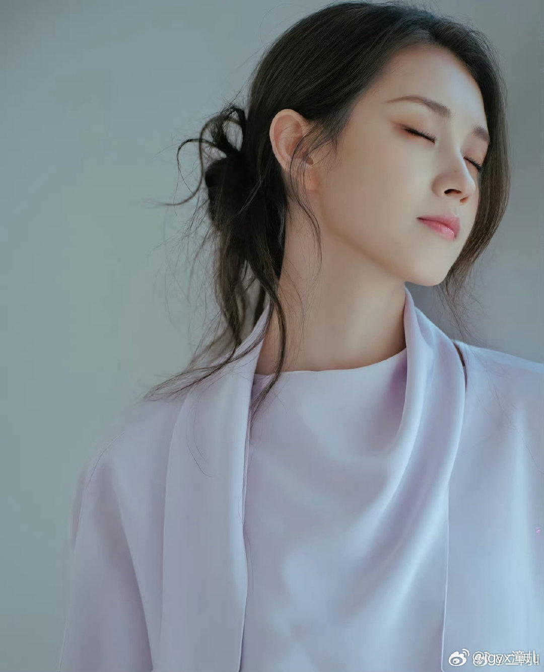#叶非夜喊话郭宇欣方公开核验#来欣赏美貌吧，新的一天加油[来抱抱][来抱抱][来抱抱][来抱抱][来抱抱] ​