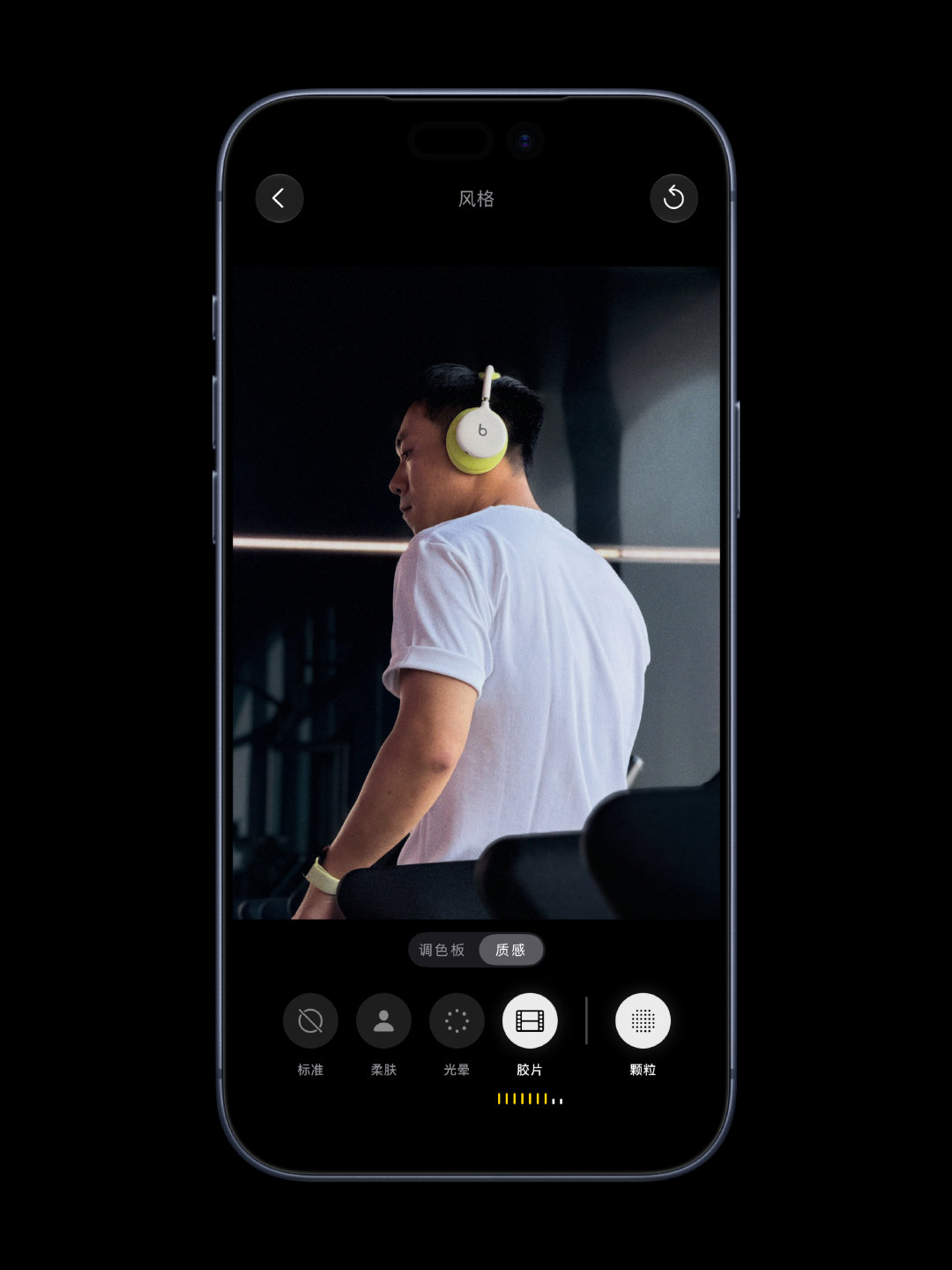 图接上条视频 Beats 360 首发🤳🏻🎧
iPhone 18 Pro 直出胶片（图4-6）效果真棒啊！
#beats360##iPhone18Pro##随手拍# ​