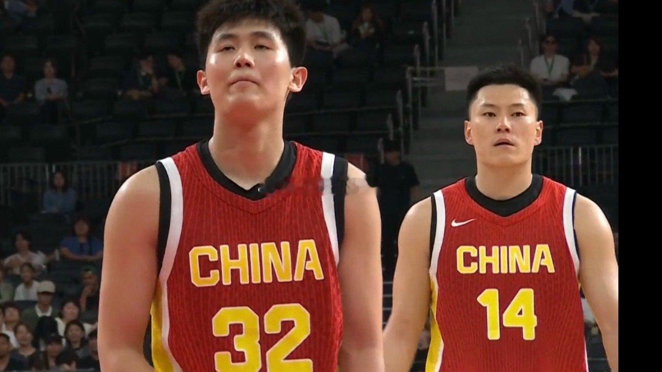 #中国男篮vs巴林男篮# 

别把中国男篮打巴林，只当成一场比分截图
中国男篮今天 15:00 对阵巴林。我的观点很明确：这场不能只看最后赢多少，更要看领先后能不能把进攻打明白。减少无谓失误、让阵地战持续形成有效传导，这些比一个好看的分差更接近真实答案。你更看结果，还是过程？说说理由。 ​