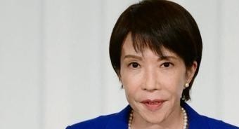 国乒男单没拿到冠军，网上又是一片叹气，甚至有人急着喊“男队不行了”。
但国际乒联主席索林压根没被这种输赢情绪带着跑，转头就给首钢园这站比赛盖了戳：这才是全球旗舰赛事的标杆。
虽然日本小将松岛辉空最后爆冷拿了冠军，中国队只靠王曼昱守住女单、携手蒯曼拿下女双，没能把金牌全部包揽。
可要是办一场顶级