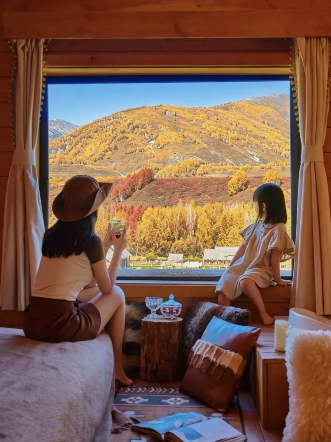 在新疆住到秋日童话木屋，真的比瑞士还震撼！