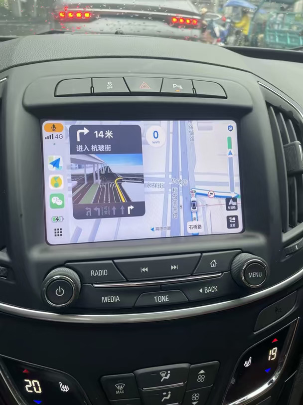 别克君威升级苹果无线CarPlay