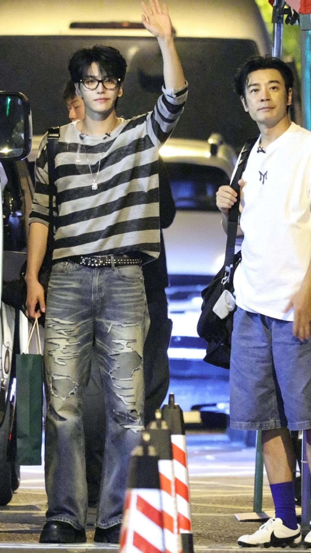 李光洁、王赫野、张卓尔，邵子恒下班啦，明天见#披荆斩棘##披荆斩棘2026##披荆斩棘[超话]# ​