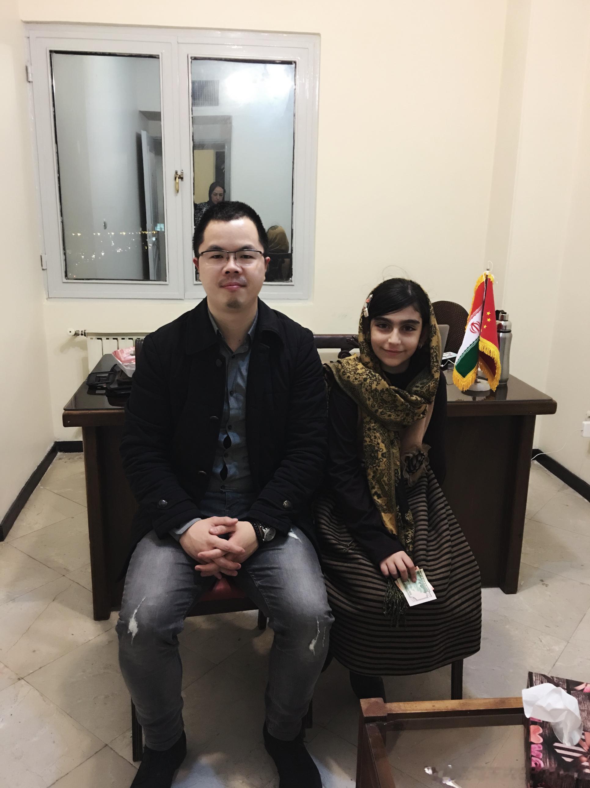 2015年11月，我参加了德黑兰的一个行业展会。我是做皮革布料出口的...