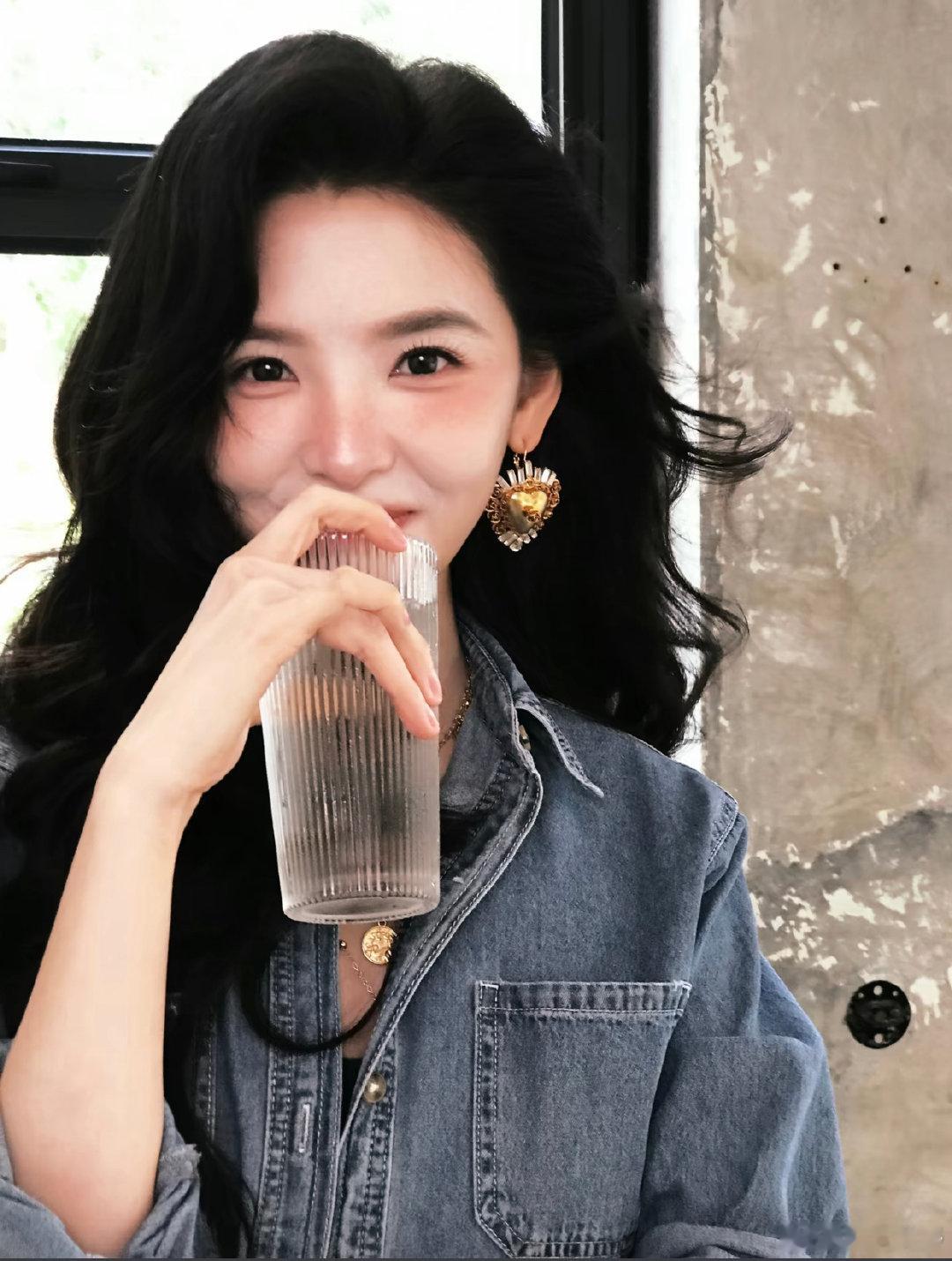 #章若楠[超话]# 好美啊啊啊啊啊 ​