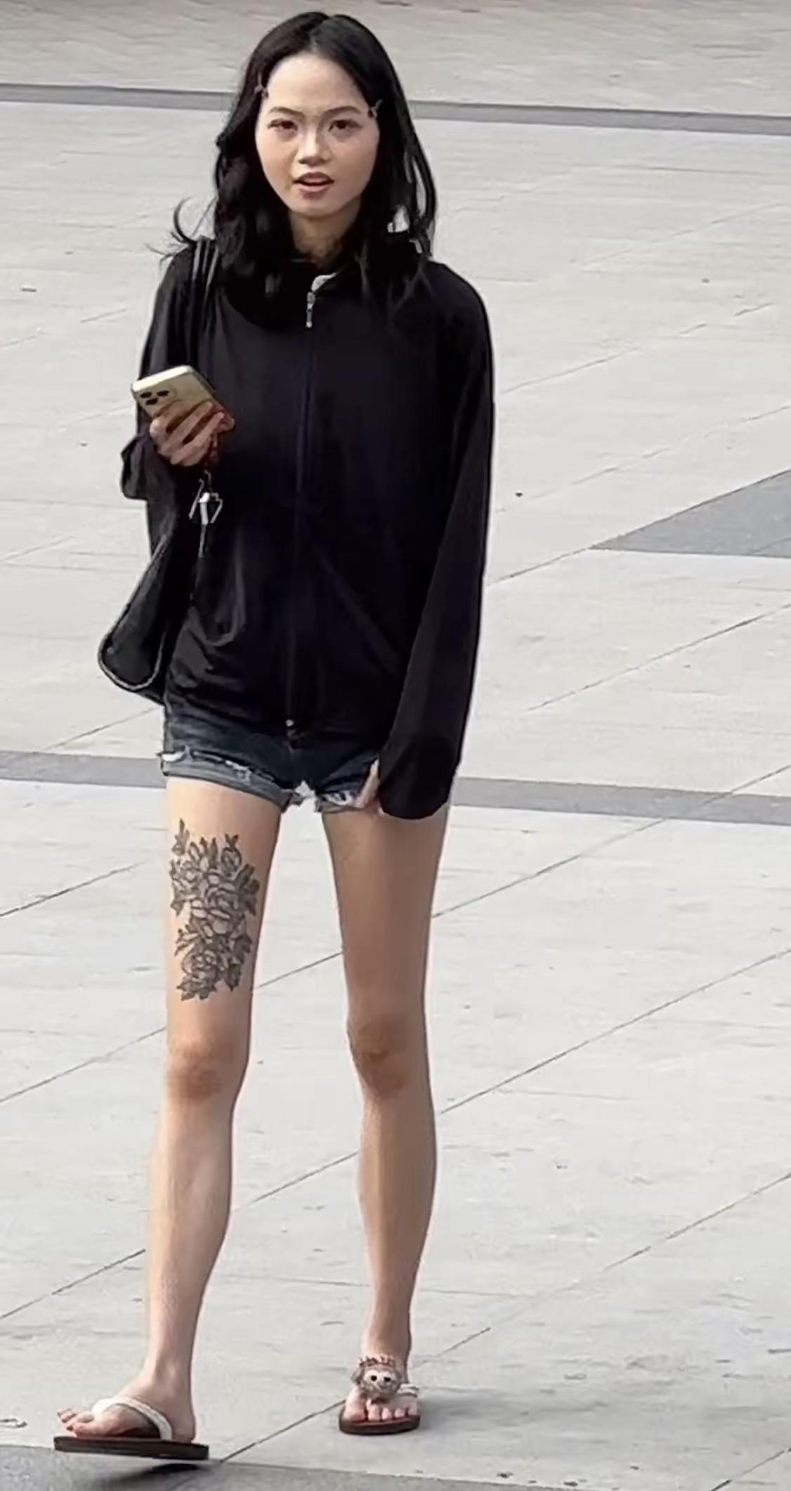 <p>辣妹穿搭 街拍小姐姐穿搭 <!--{img:0}--></p><...