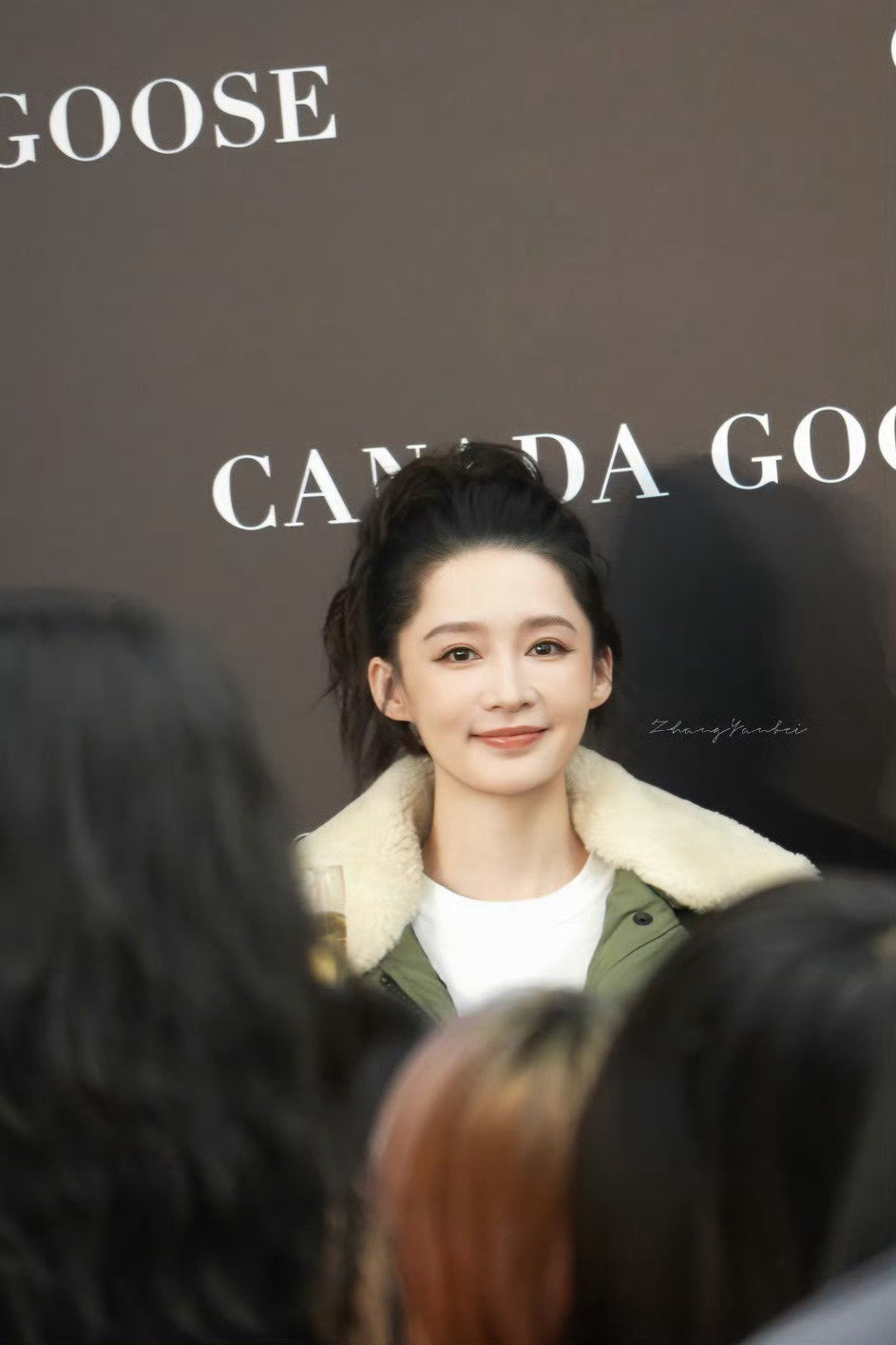 #李沁[超话]##在南京偶遇李沁# 
“灰暗的心，竟然开始变鲜活”
​