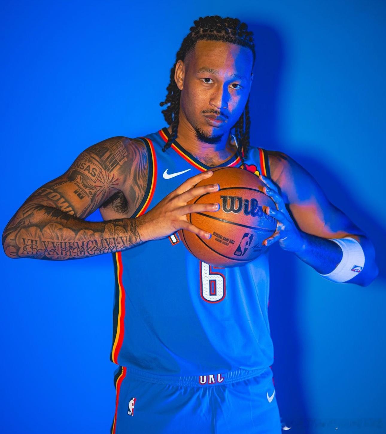 NBA 双核缺阵难阻卫冕脚步，雷霆王朝雏形初显，杰威未来何去何从？西部...