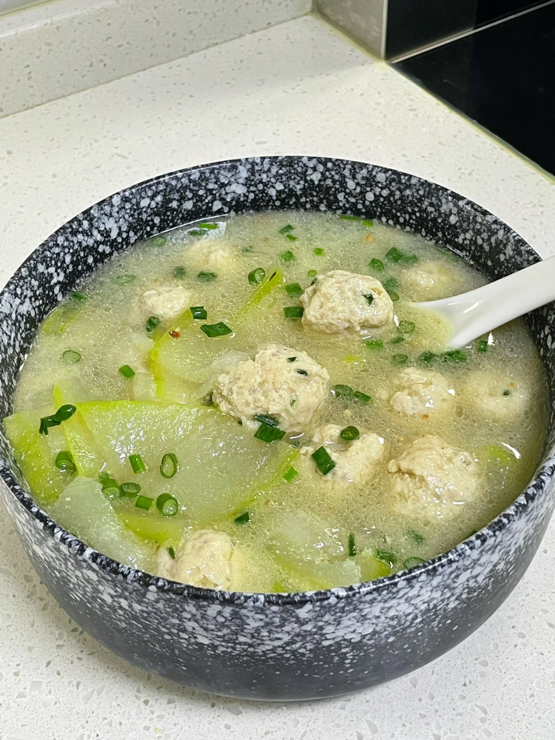 超鲜冬瓜肉丸汤清淡不油腻，谁喝谁迷糊🤤