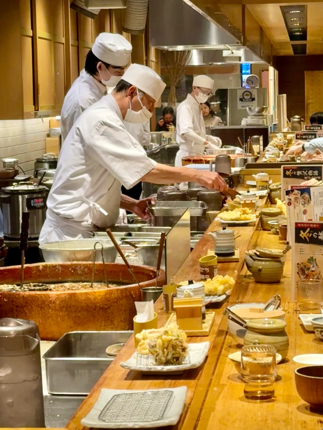 大阪这家天妇罗店！好多本地人排队来吃