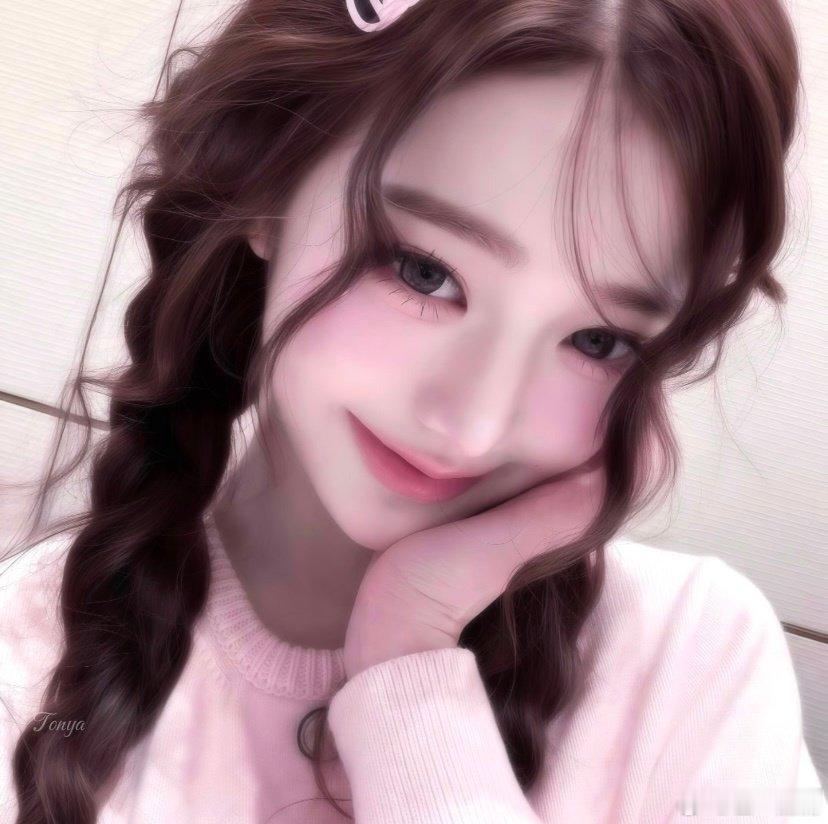 #张元英[超话]# 萌神降临 ​