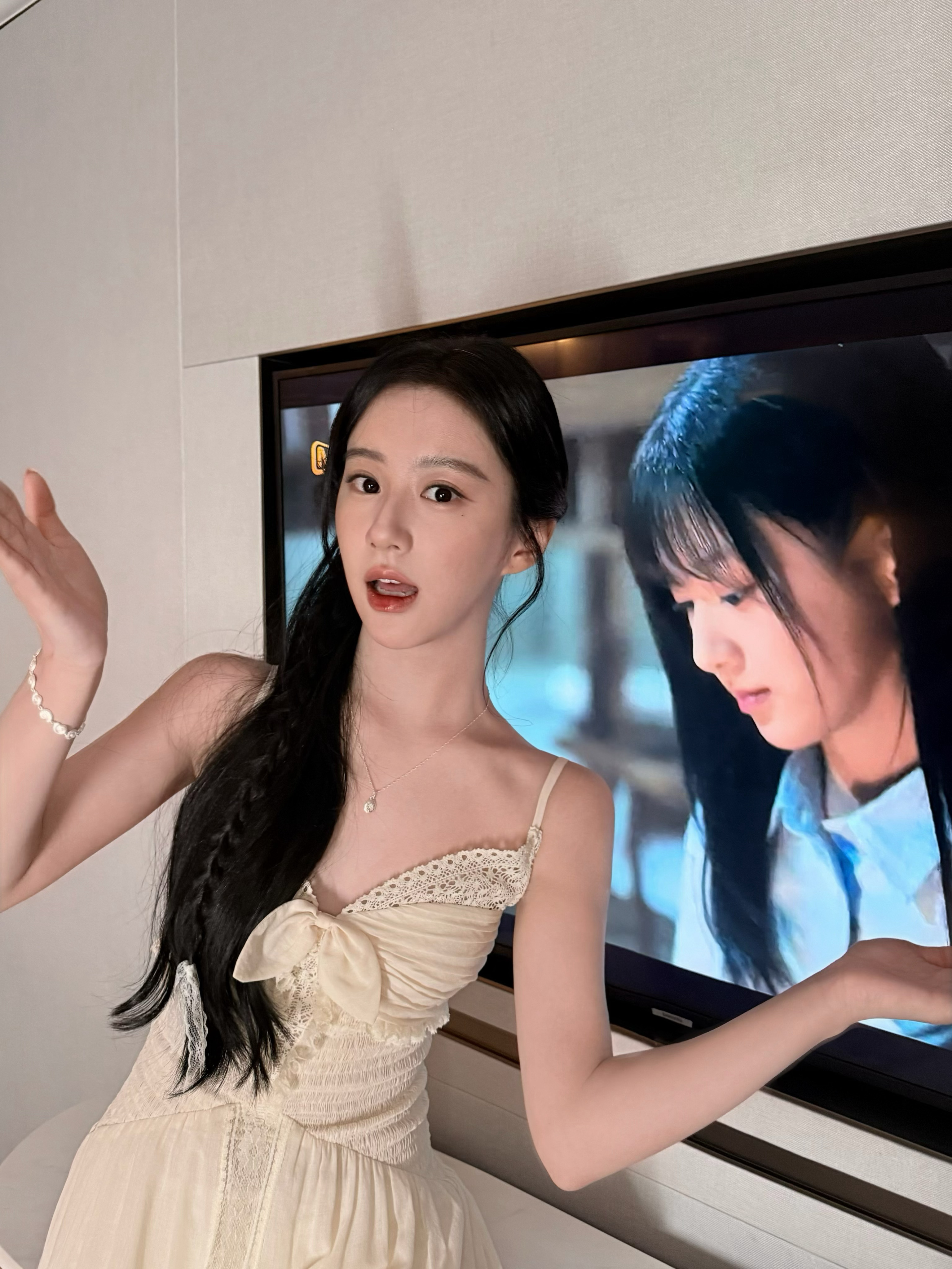 #包上恩[超话]# 在复制粘贴的时代，你是手写的诗[鲜花] ​​​