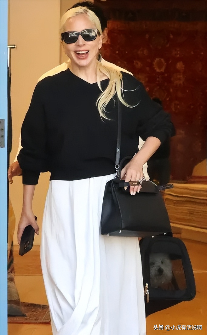 ladygaga代孕，真的觉得嘎嘎这个行为跟她的人设有点割裂！