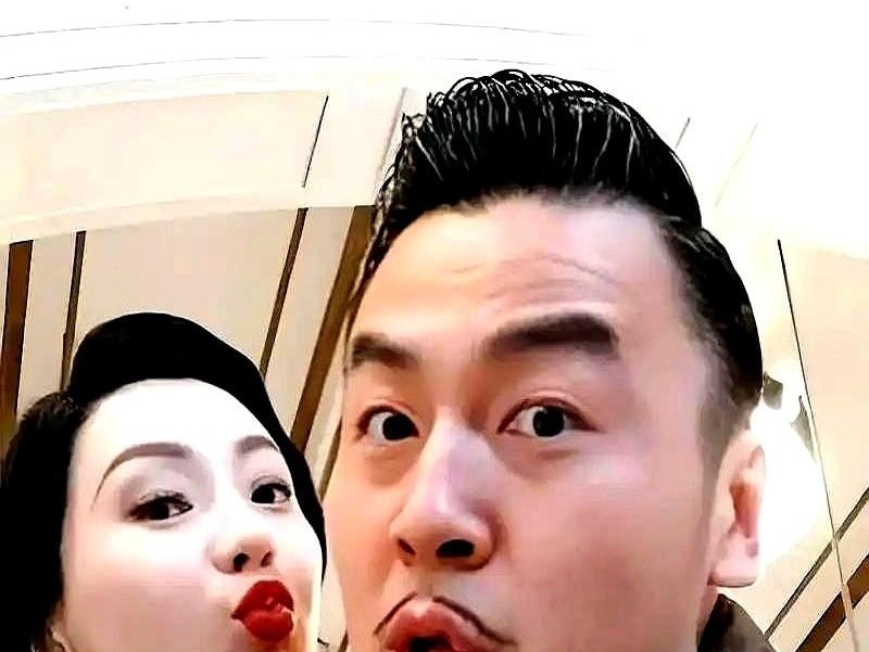 拍吻戏前先问对方老公介不介意，雷佳音这操作你见过吗？
开机前他凑到陈数跟前，小声问：“数姐，今天要亲嘴儿，姐夫那边不会介意吧？”陈数回得那叫一个干脆：不碍事，他懂，这就是工作。一句话，满场尴尬当场碎成渣。
更绝的是导演压根没清场，铁哥们李光洁还在边上起哄架秧子。第一遍，雷佳音紧张得嘴都找不着北，差点