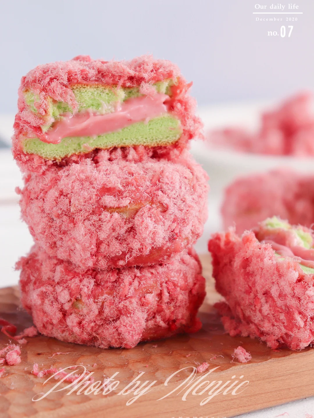 💞一口爆浆的粉嫩草莓肉松小贝|网红小贝