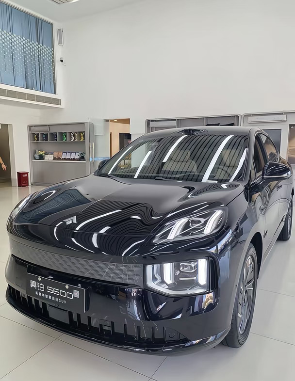 昊铂S600内部特惠来袭💸多重补贴叠加，豪华大空间家用SUV，内部限时特价｜福利拉满｜智驾礼包｜置换补贴｜首任终身质保
想了解落地价滴滴我🙋
#新能源汽车 #广州买车 #广汽昊铂 #昊铂S600 #20万内满配运动SUV昊铂S600 #内饰天花板 #奢华驾驶体验