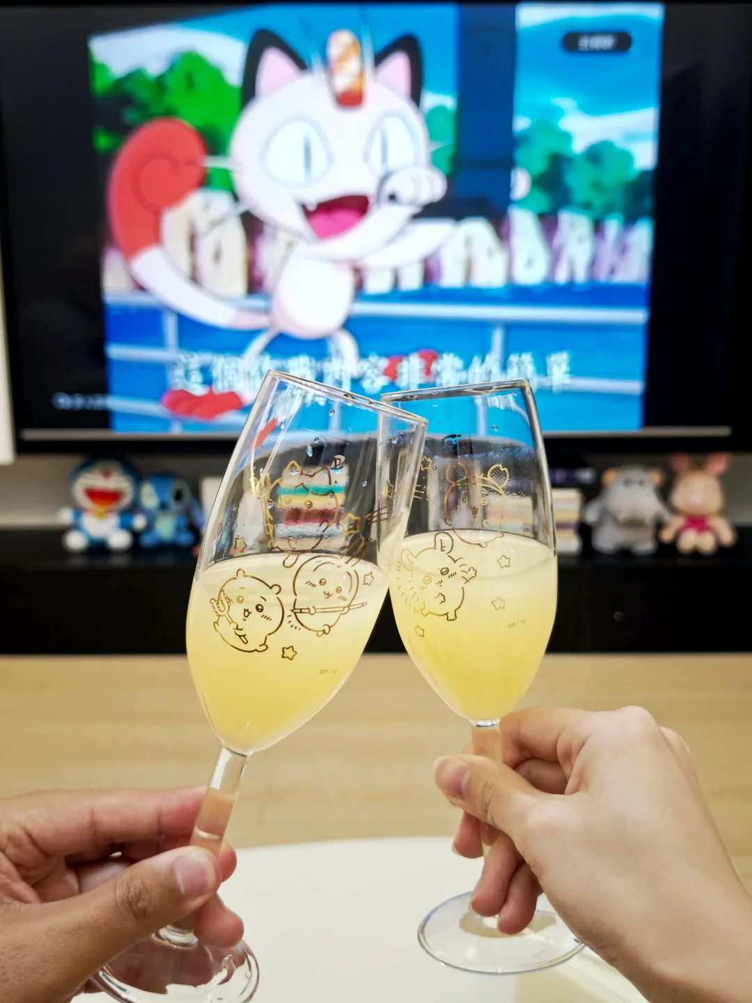 29岁提前退休夫妻 | 长假宅家避开人潮 🥂