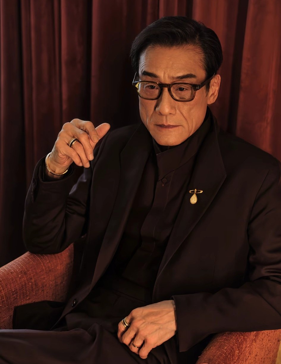 梁家辉采访说：“我最有光荣感的角色有两三个，第一个是我入行时饰演咸丰皇帝，那个绝对是无限光荣。第一部电影可以得到最佳男演员的奖项，亦是一种压力，幸好自己化解了。

第二个角色是「新龙门客栈」的周淮安，第三个角色，一定是「风林火山」的狄文杰。

他真是演什么都行，残暴的、温文尔雅的、怯懦的、坏的、搞笑