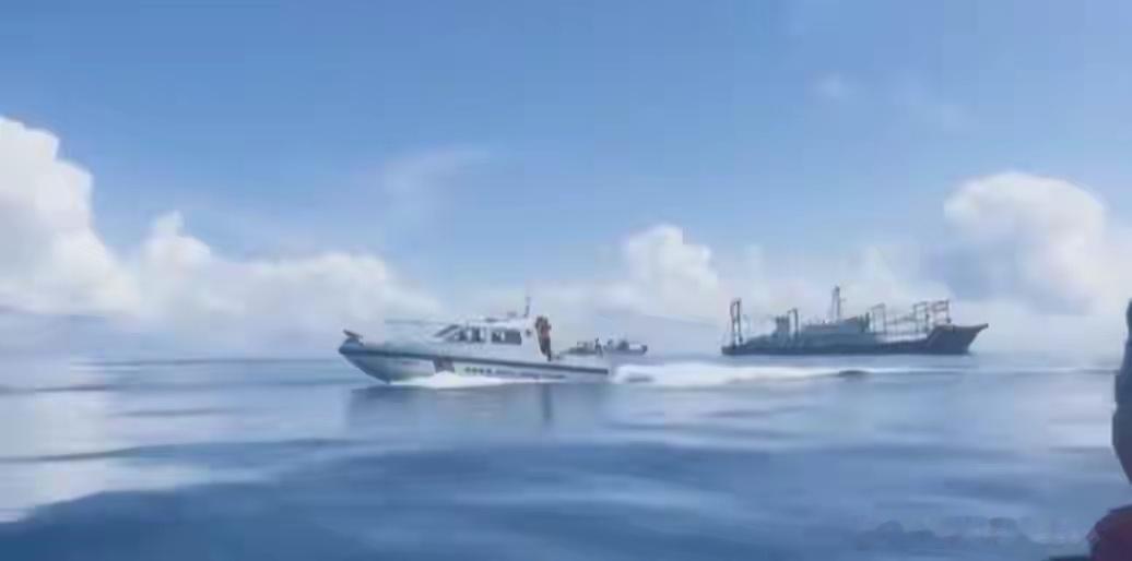 中国海警回应菲方攻击中方执法人员：菲方蓄意挑衅纯属颠倒黑白  7月20...