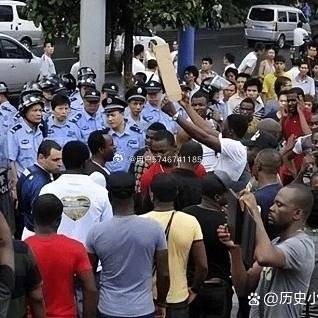 管控入境的是什么人，有些话不能说《黑人入籍为何这么难？广州用惨痛教训回...