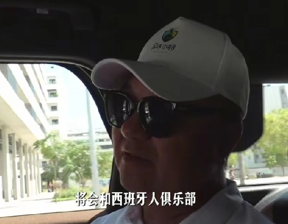 看了老二吕孟洋加盟西班牙人的纪录片，有点感概。吕孟洋就是千千万万普通踢球家庭的缩影。踢球路上没有一帆风顺，董路老师的托举、自己的努力、各方的支持，最终成就了吕孟洋在17岁这个年龄的突破。无疑吕孟洋是幸运的。