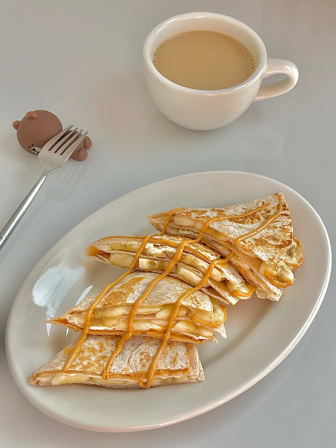 ☀️休息日早餐分享｜低卡香蕉花生酱全麦饼😋