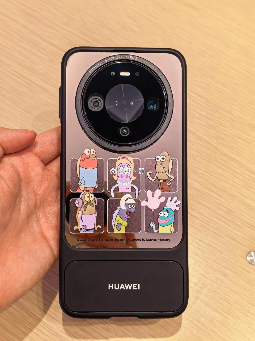 Mate90ProMax翡翠绿选个手机壳[doge]#华为[超话]##mate一起发光吧# ​