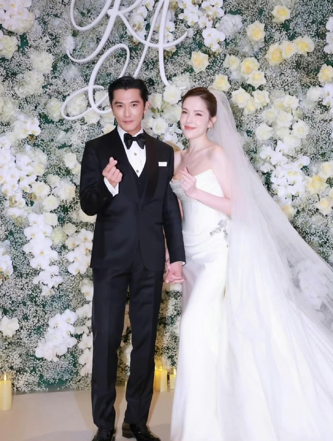 #邱泽和许玮宁的婚礼好欢乐#
许玮甯好美啊 ​