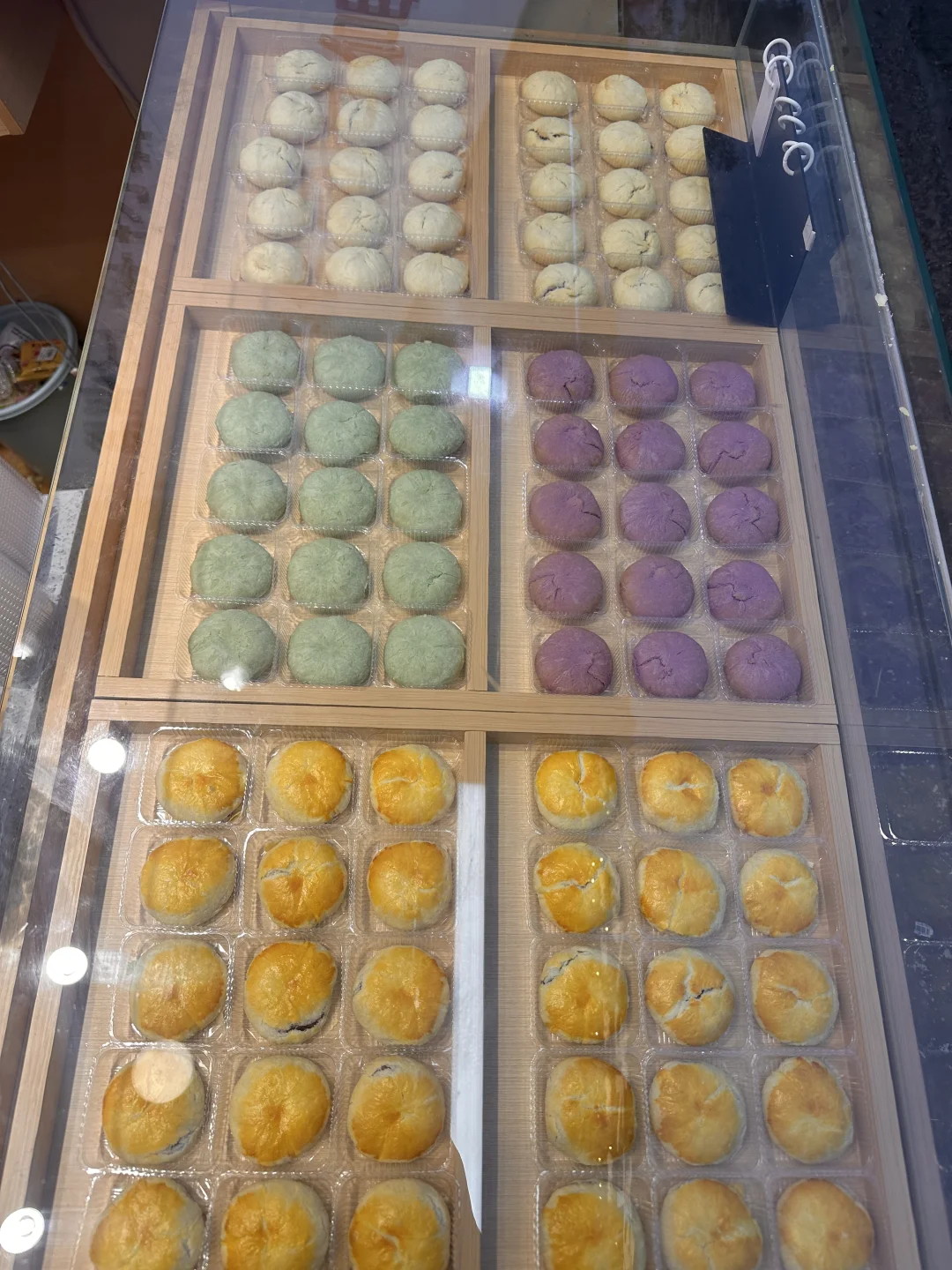 这家鲜花饼太好吃了！