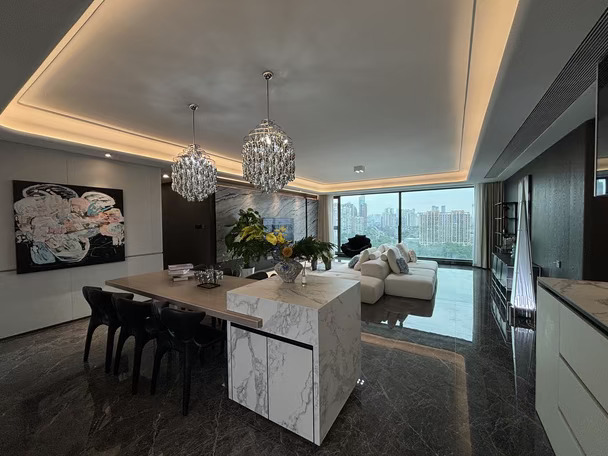转租！龙湖滨江云河颂200平落地窗现代四房🏠