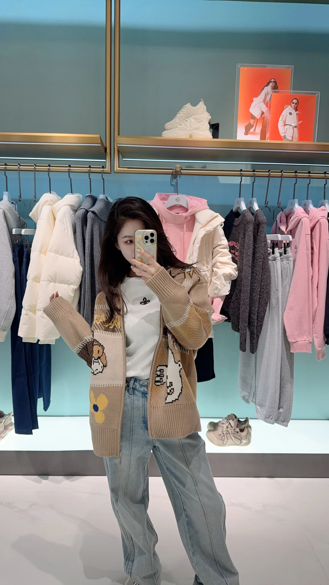 近日少年感穿搭 来自敖瑞鹏代言…