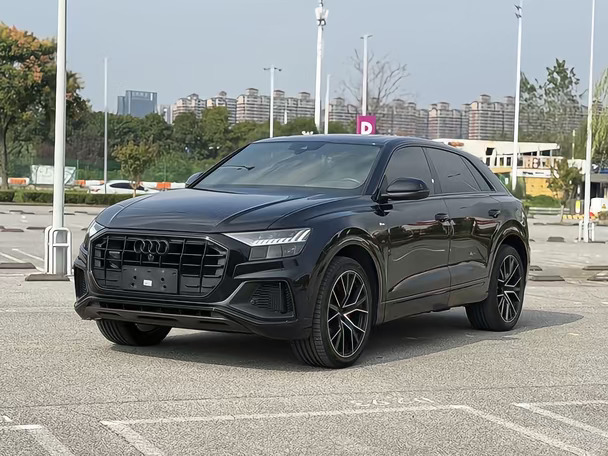 🔥20年奥迪Q8、2.0T、5万公里、